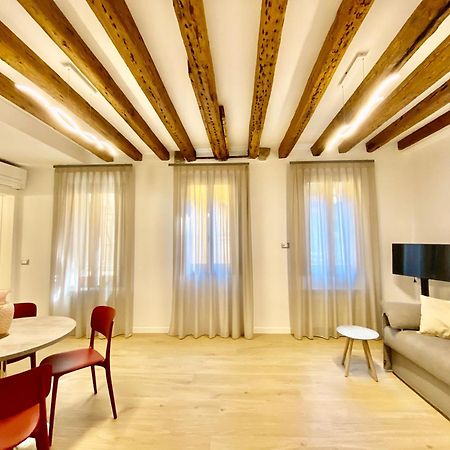 Suite House New Apartments Wi Fi Venice Island Екстер'єр фото