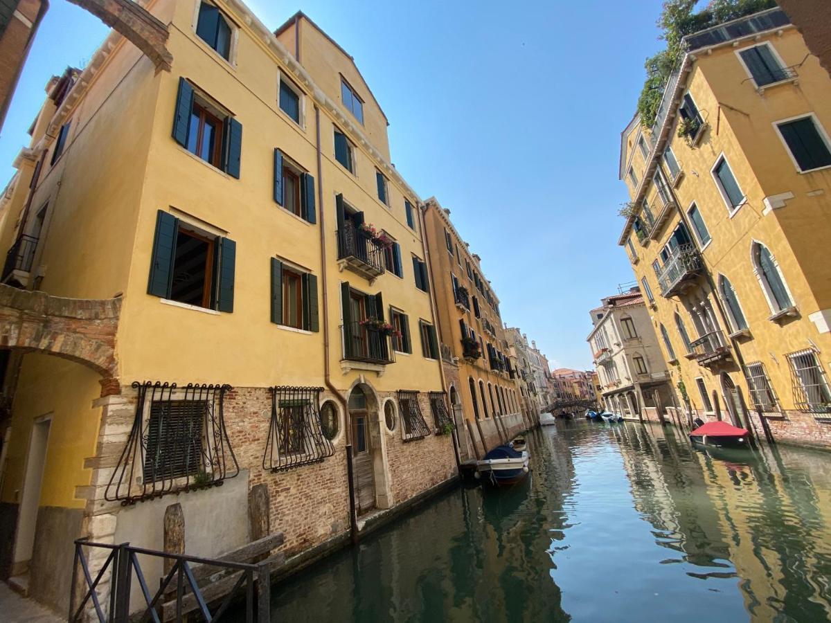 Suite House New Apartments Wi Fi Venice Island Екстер'єр фото