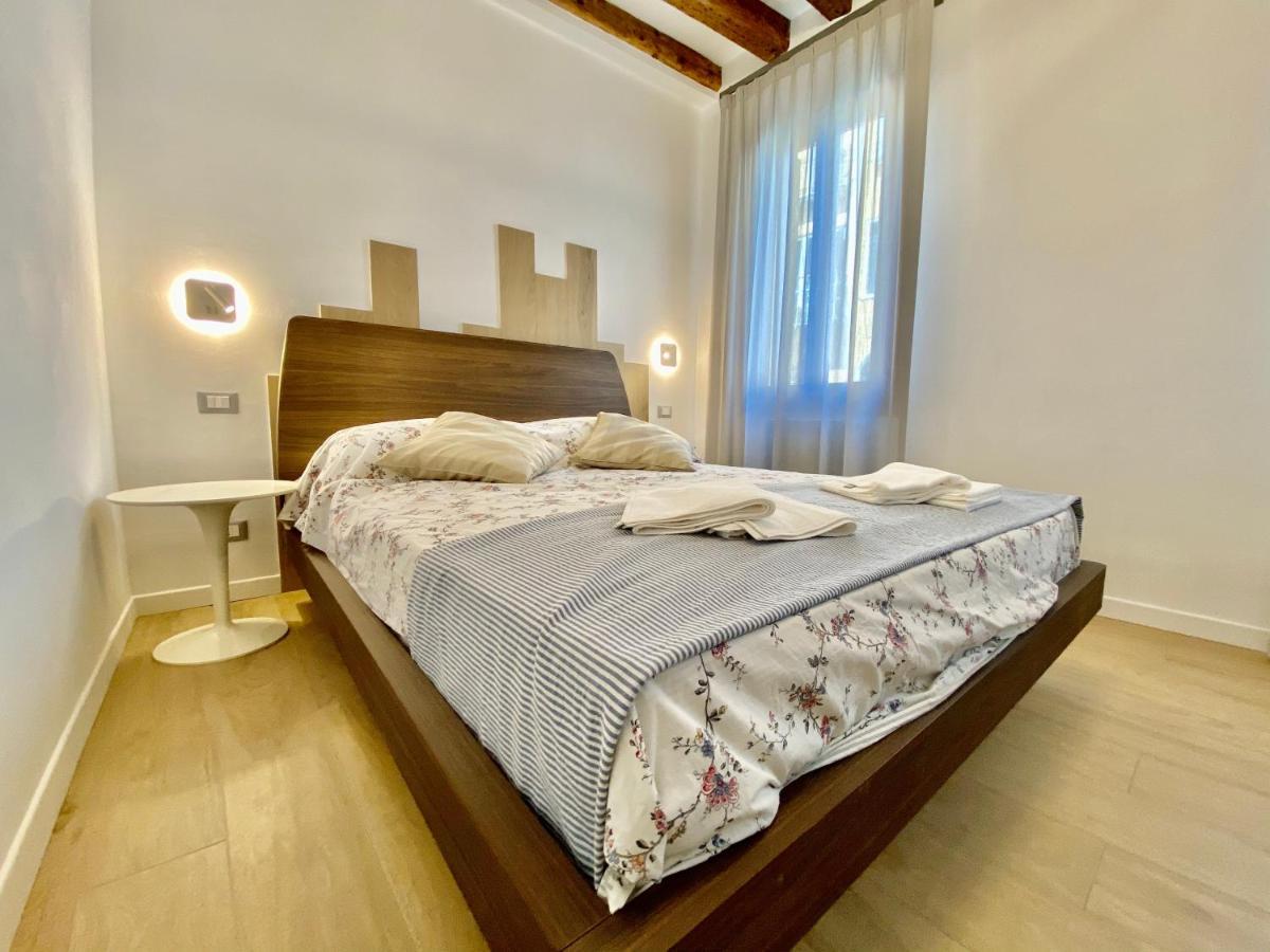 Suite House New Apartments Wi Fi Venice Island Екстер'єр фото