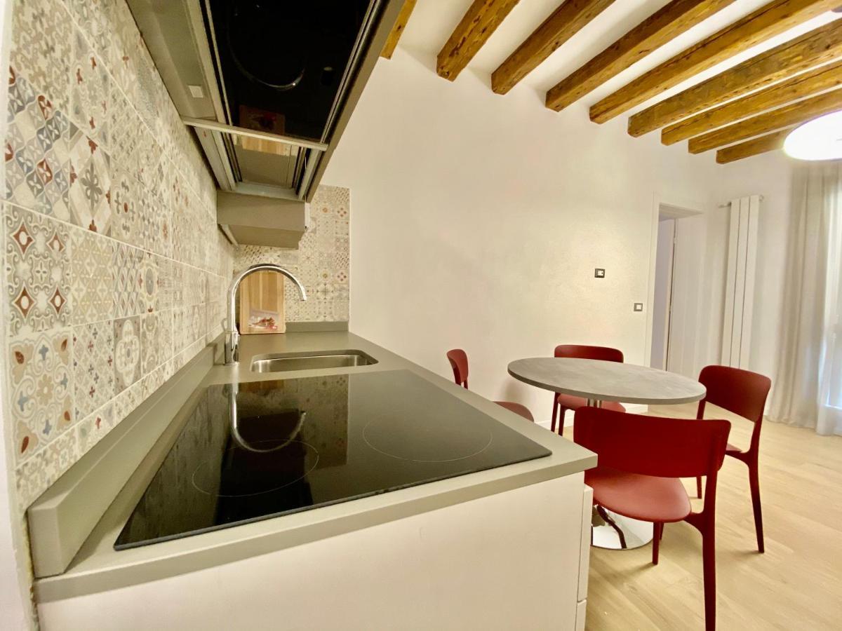 Suite House New Apartments Wi Fi Venice Island Екстер'єр фото