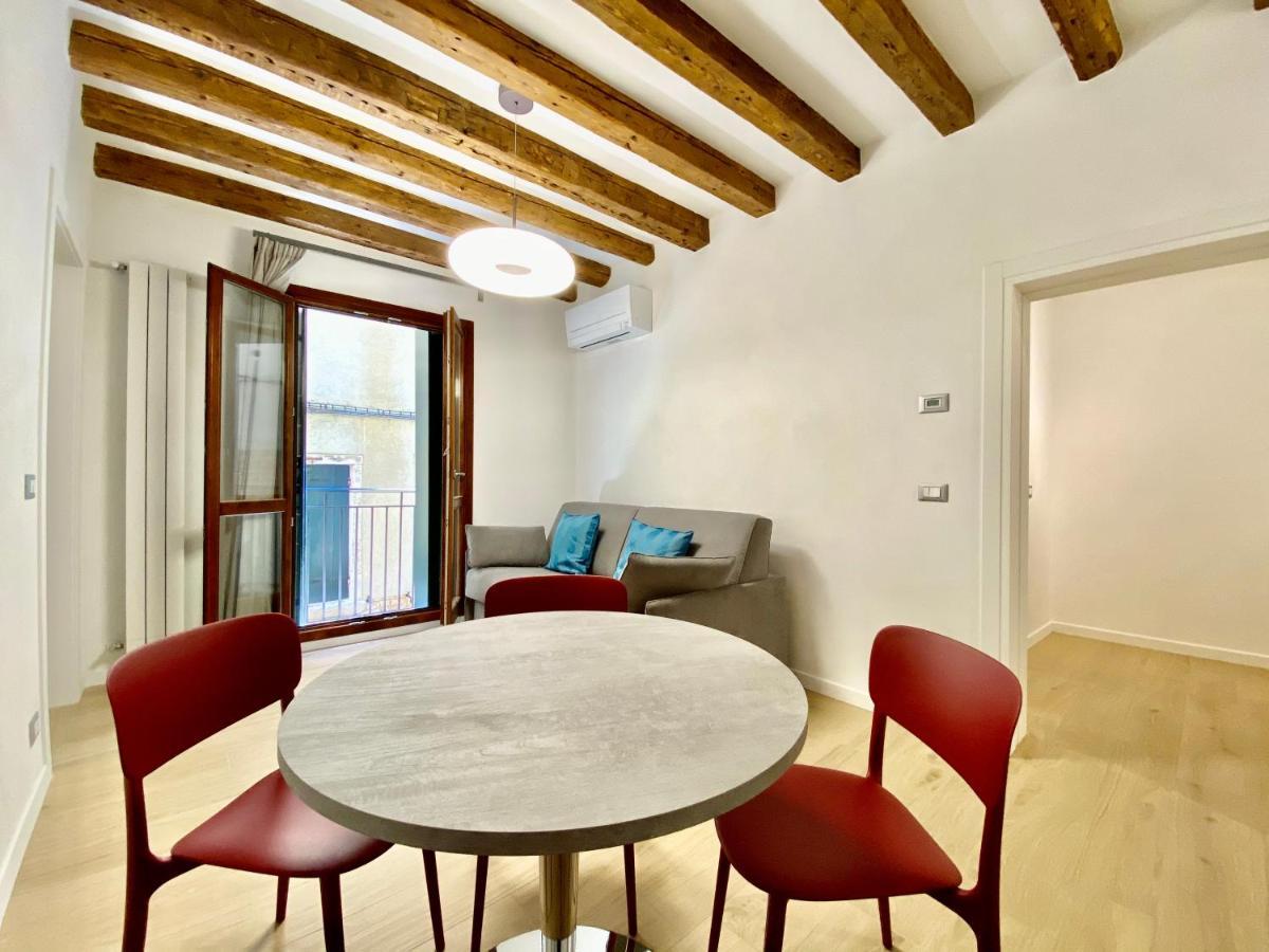 Suite House New Apartments Wi Fi Venice Island Екстер'єр фото