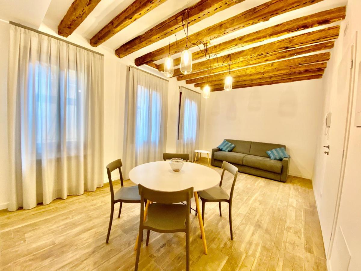 Suite House New Apartments Wi Fi Venice Island Екстер'єр фото