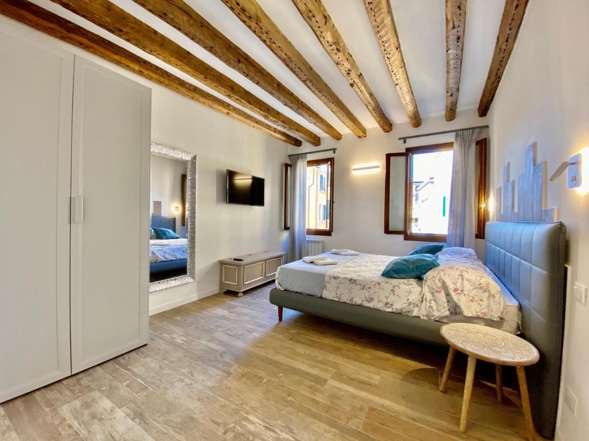 Suite House New Apartments Wi Fi Venice Island Екстер'єр фото