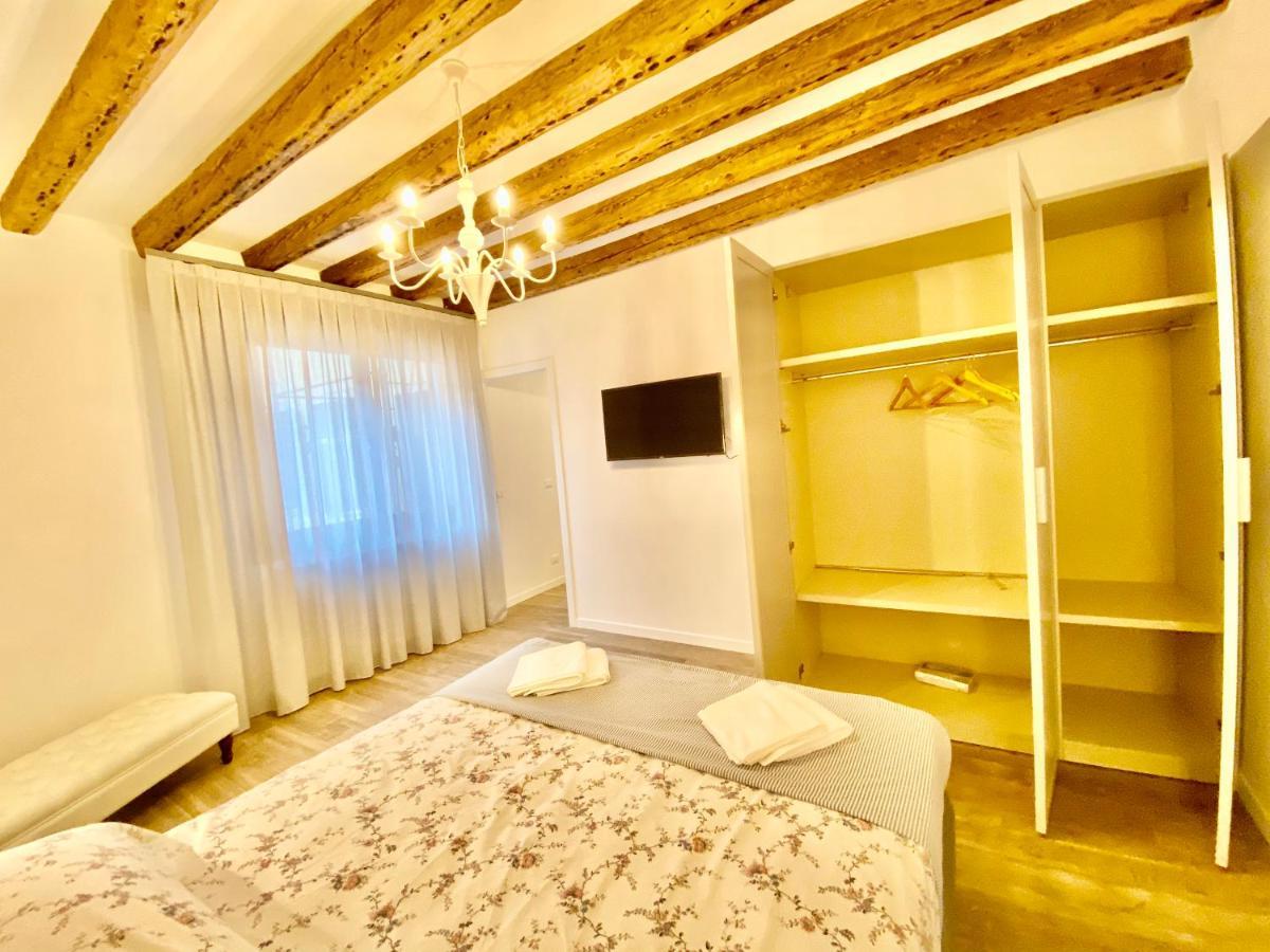 Suite House New Apartments Wi Fi Venice Island Екстер'єр фото